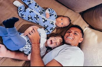 "Chicharito" se sincera sobre la relación con sus hijos