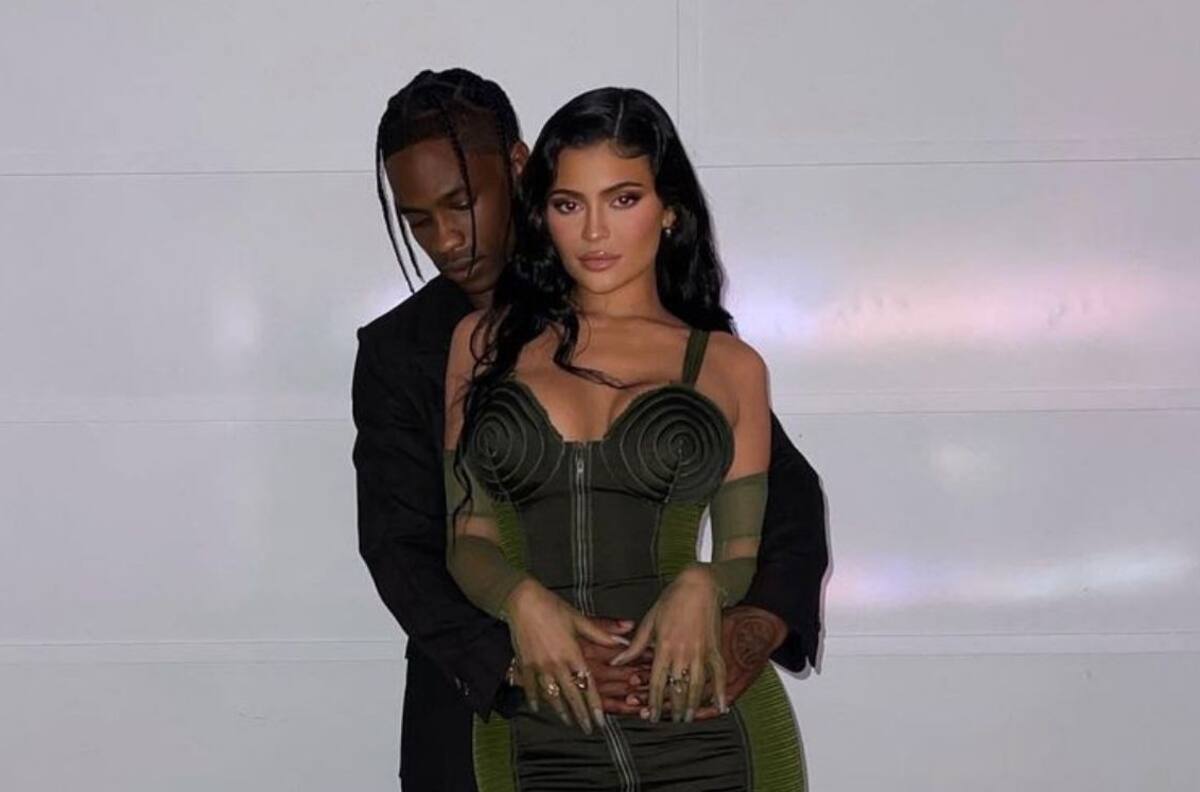 Kylie Jenner despidió el 2021 con su enorme 'baby bump' y una emotiva reflexión