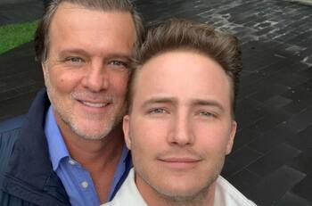 René Strickler celebra en grande la boda de su hijo con su novio y le llueven halagos