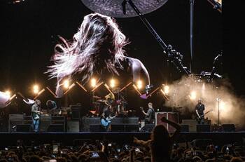 Familia de Taylor Hawkins rompe su silencio tras su muerte y Foo Fighters anuncia homenaje