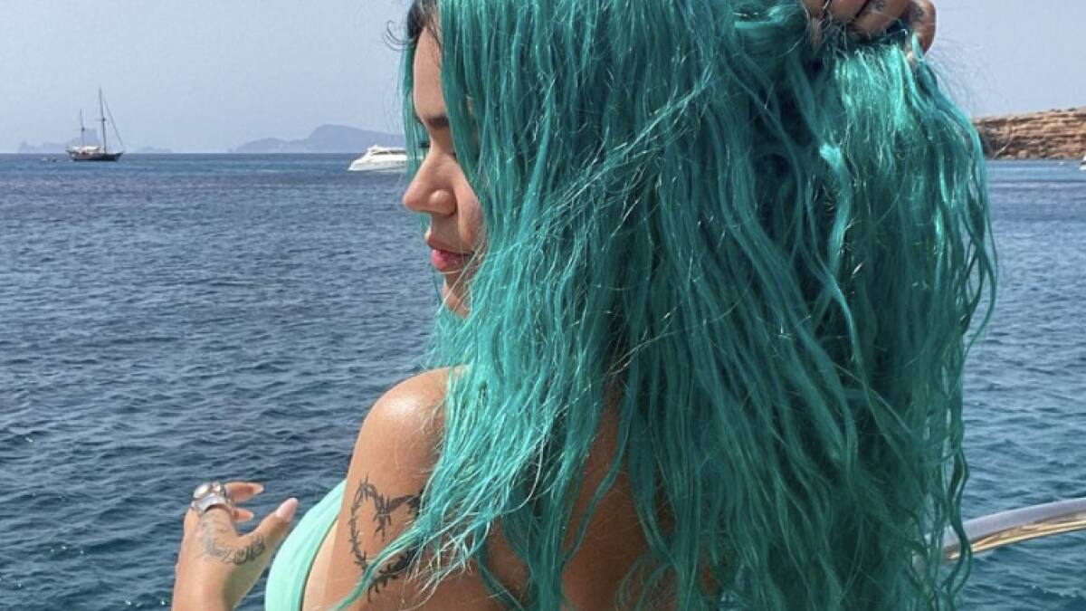 “Llegó ‘La Bichota’ a Dubai”: Así son las lujosas y arriesgadas vacaciones de Karol G