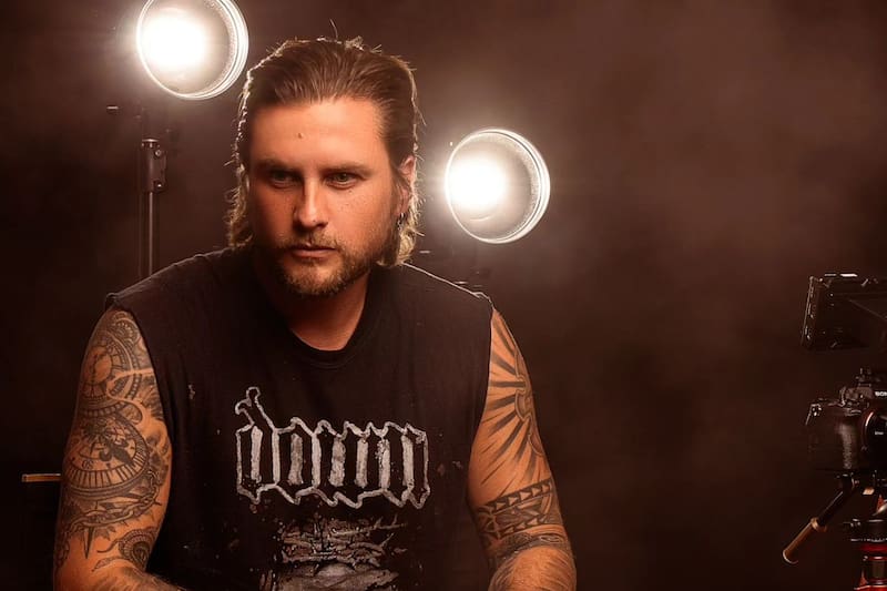 acaba de estrenar "Historias", su nueva canción.