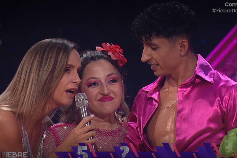 La participante podría abandonar Fiebre de Baile debido a una lesión en las costillas. Créditos: Captura de pantalla - CHV.