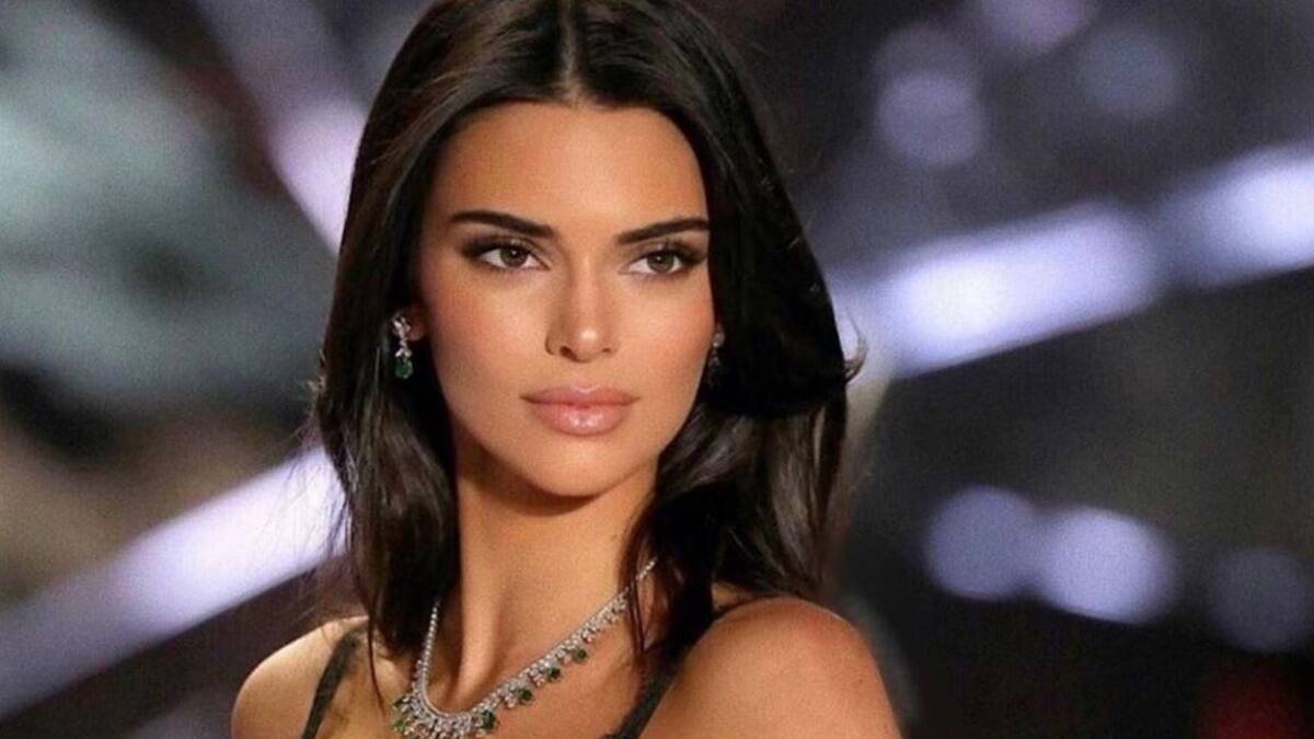 Kendall Jenner comparte atrevida foto sin ropa en redes sociales