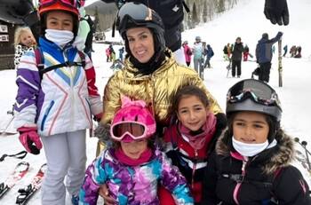 Jacky Bracamontes presume sus lujosa vacaciones en la nieve