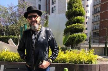 Reyli Barba llegó a pensar que no podría escribir sin alcohol