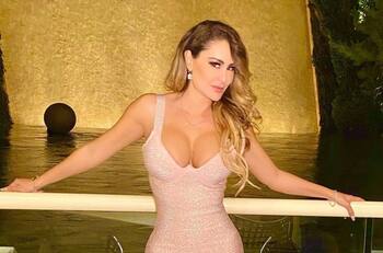 Se burlan de Ninel Conde por cantar en taquerías y bares