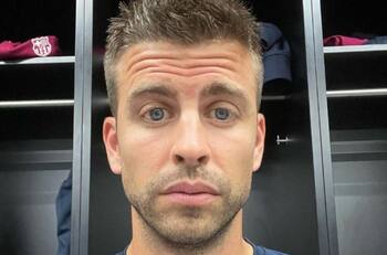 Gerard Piqué es captado con su nueva conquista en una actitud muy cariñosa