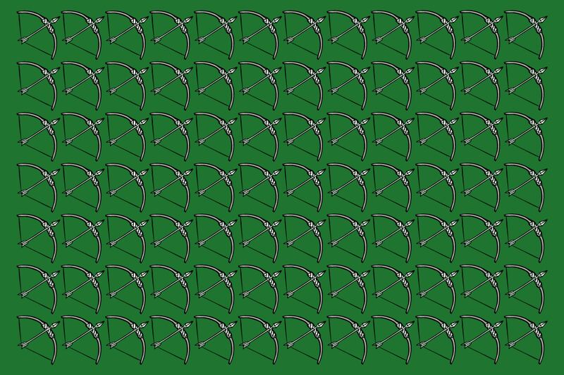 Fondo verde con muchos arco y flechas, y solo uno es diferente.