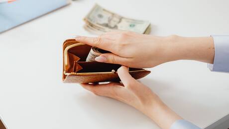 Chat GPT: ¿Cuáles son los 3 signos del Zodiaco que siempre andan cuidando su dinero?