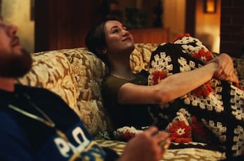 Maude Apatow y las veces que su padre se ha referido a su "relación" con Angus Cloud