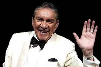 Marco Antonio Muñiz: lo operan con éxito de una hernia, ya está en su casa