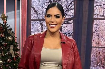 Conductora de "Despierta América" se hace impactante cambio de look en vivo