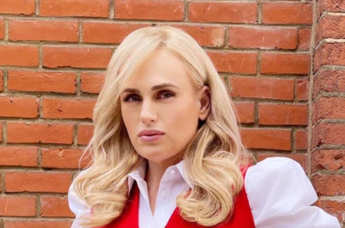 "Te amo Britney Spears": Rebel Wilson rindió tributo a la Princesa del Pop recreando look de clásico video
