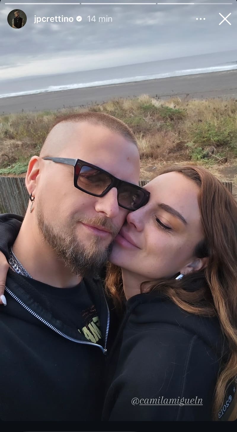 Junto a Camila Miguel. Foto: @jpcrettino