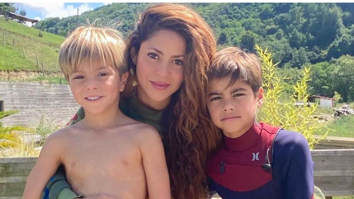 Shakira viaja con sus hijos a México tras su último encuentro con Piqué