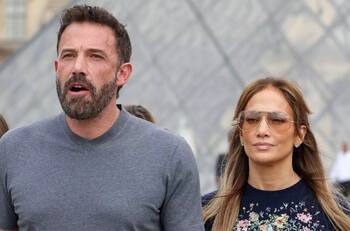 Amigos de Jennifer Lopez y Ben Affleck están molestos con la boda de los actores: “Son muy egoístas”