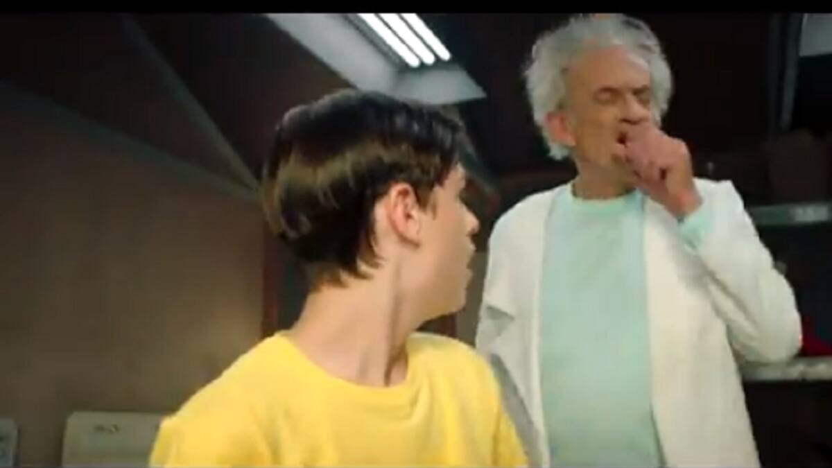 Otro teaser: Christopher Lloyd y Jaeden Martell protagonizan un segundo spot de "Rick & Morty" haciendo referencia al Pickle Rick