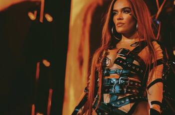 ¡Un pequeño adelanto! Así suena la nueva canción de Karol G desde Egipto