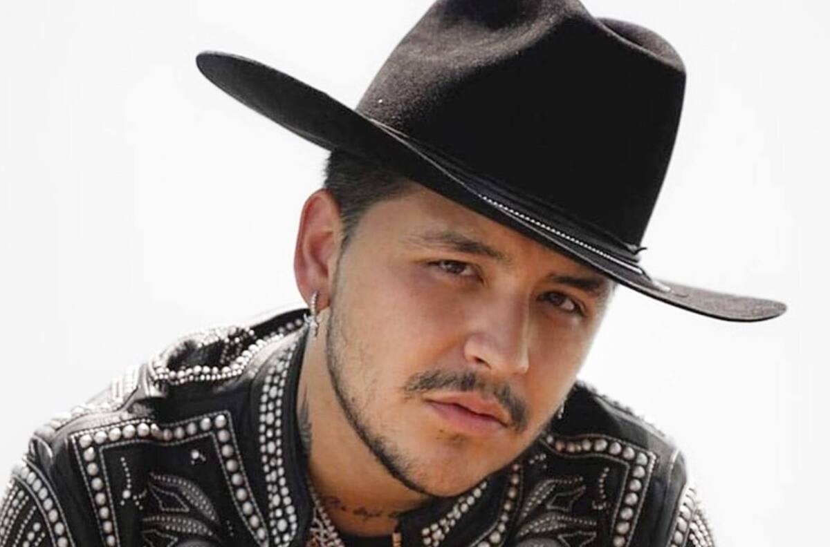 Christian Nodal aparece con nuevos tatuajes en el rostro y le llueven críticas por su aspecto