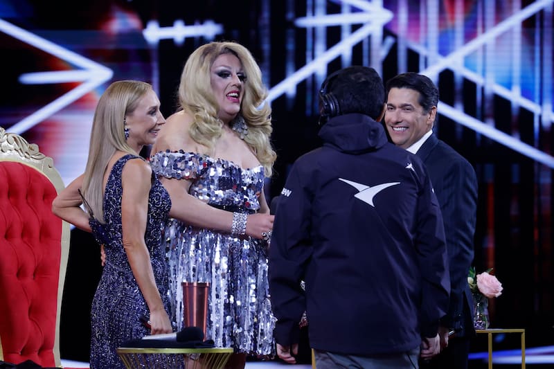 Vina del Mar, 25 de febrero 2026
La comediante Asskha Sumathra tras su presentacion en la cuarta noche del Festival de Vina del Mar 2026
Sebastian Cisternas/ Aton Chile