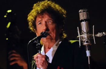 Bob Dylan prohibe el uso de teléfonos celulares en sus conciertos