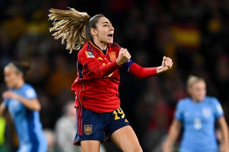 Olga Carmona, Selección de España