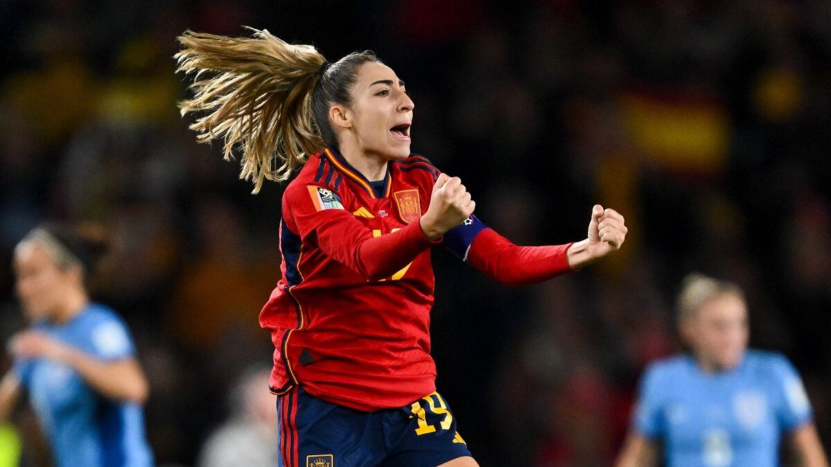 Olga Carmona, Selección de España