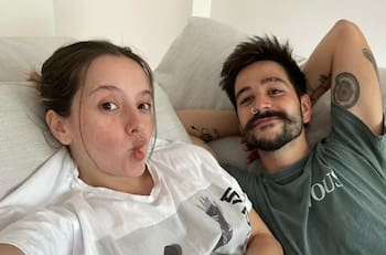 Camilo y Evaluna disfrutan de unas vacaciones en la playa