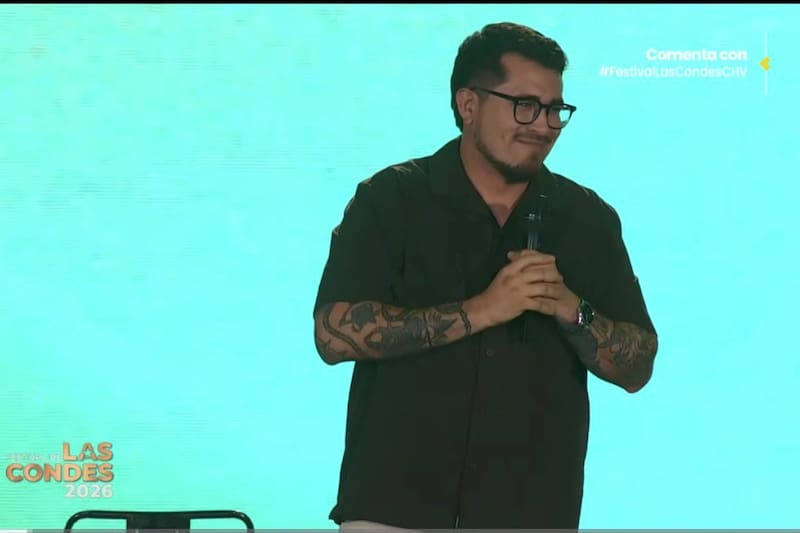 y su paso por el festival de Las Condes.
Foto: YouTube @chilevision