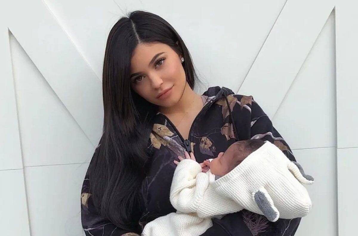 Kylie Jenner habla sobre el nombre de su hijo y cuándo lo cambiará oficialmente