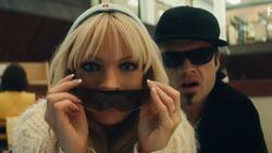 "Basado en el verdadero jodido escándalo": Liberan primer trailer de "Pam & Tommy"