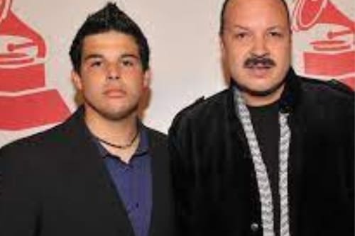 José Emilio Aguilar Hijo de Pepe Aguilar disfruta de su paso por la música rap - Créditos: Instagram