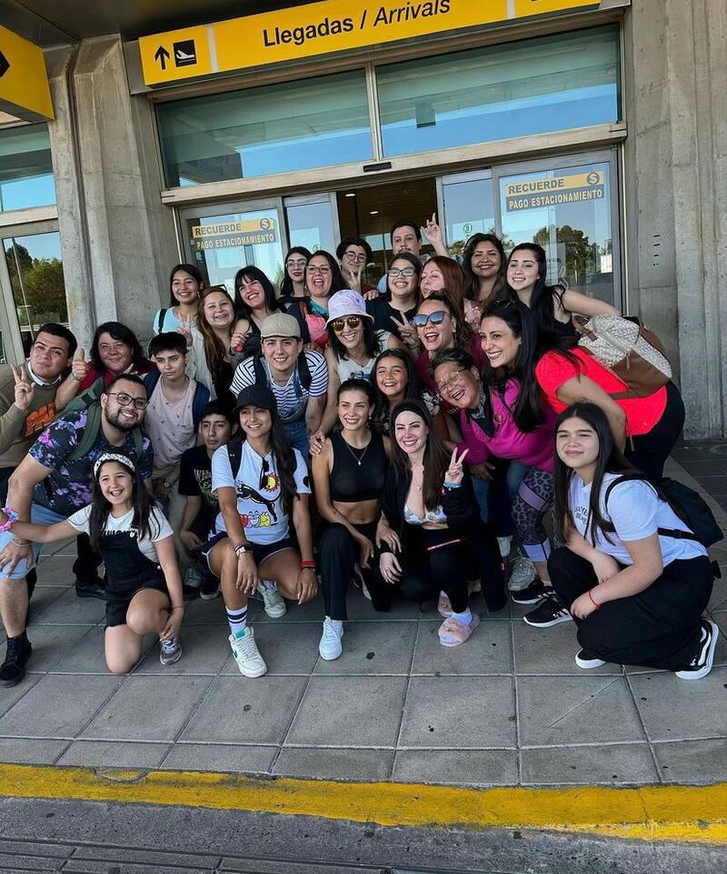 Así fueron recibidas Constanza Capelli, Ignacia Michelson y Viviana Acevedo en Concepción. Foto: Instagram.