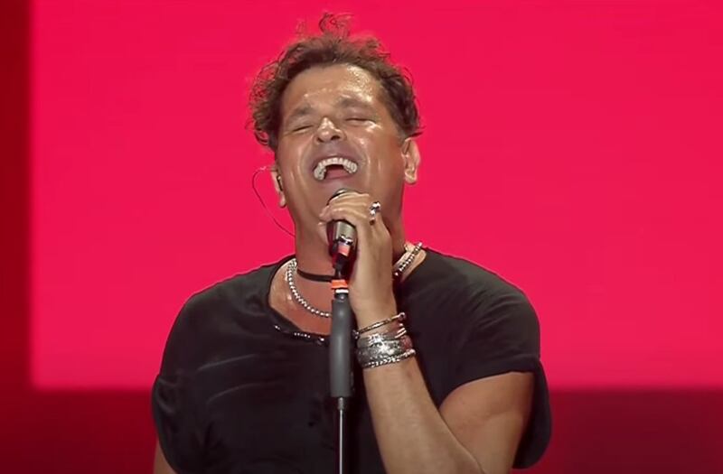 Carlos Vives recibió lluvia de críticas por su desempeño en el Festival de Las Condes.