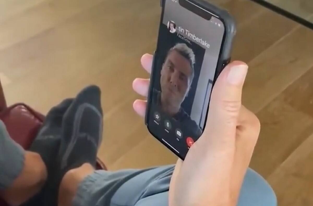 Lance Bass llamó a Justin Timberlake para celebrar "Celebrity" y no contestó: el cantante explicó la razón