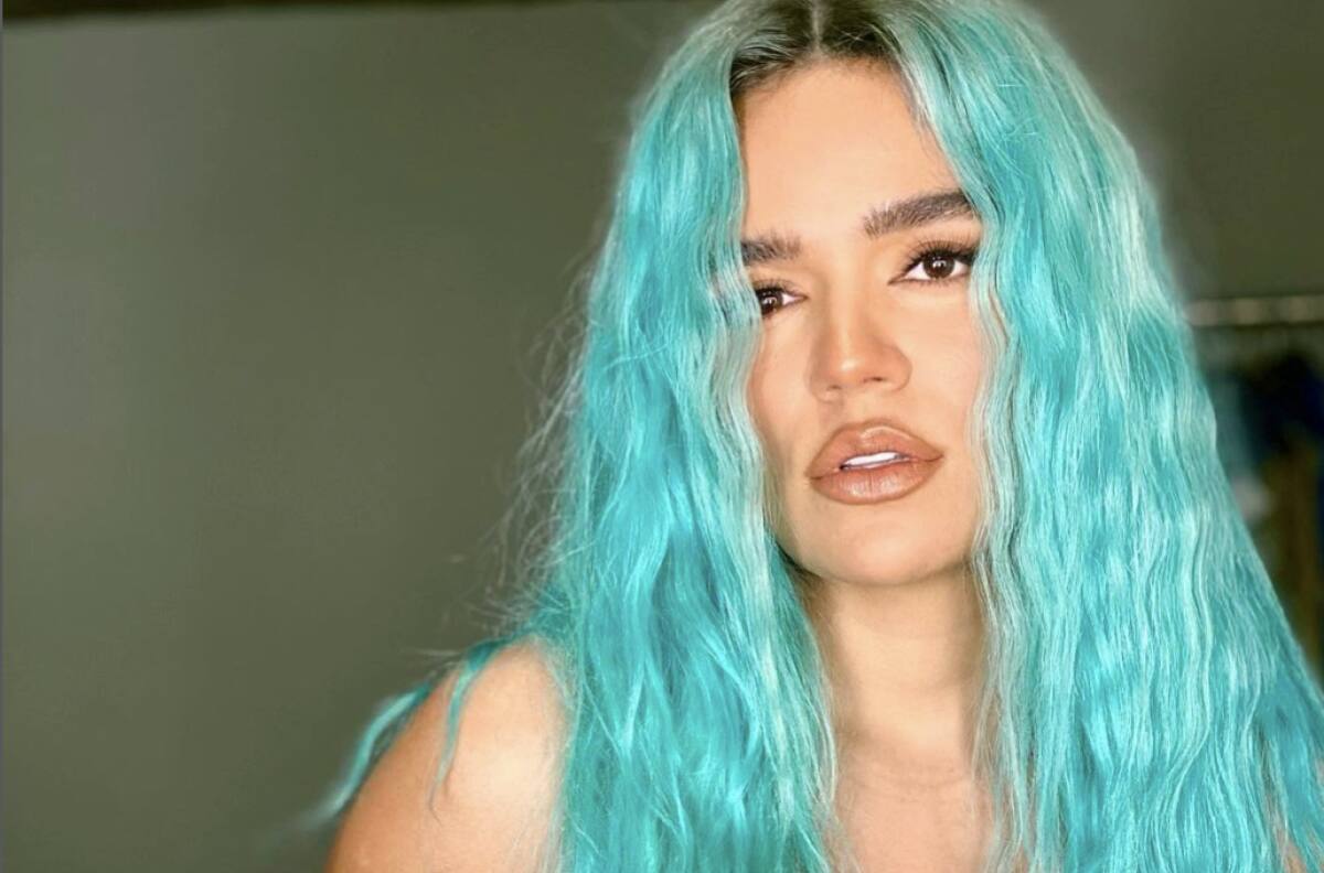 Karol G suspende concierto en Guayaquil por lanzamiento de gas pimienta