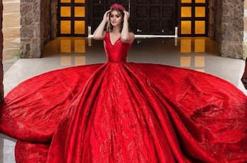 XV años de la hija del Canelo Álvarez: así fue la ceremonia religiosa, la fiesta y el elegante menú