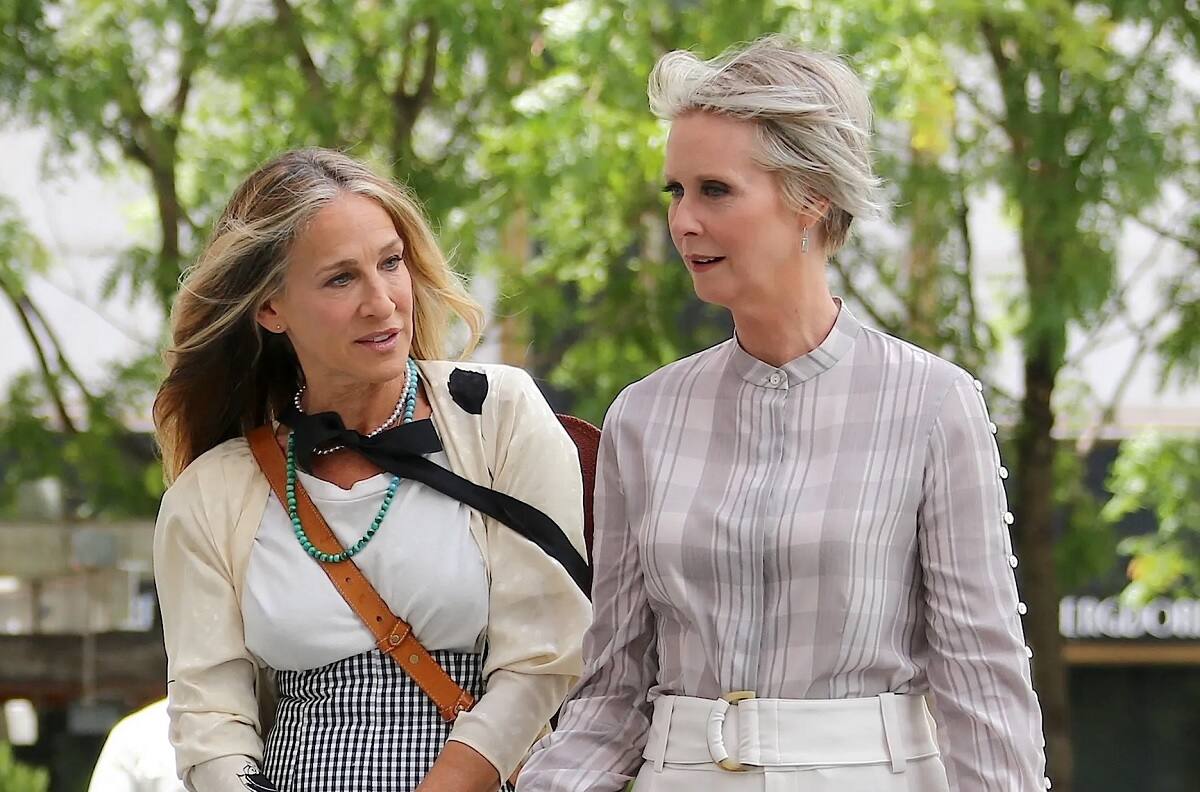Cynthia Nixon da detalles de cómo está Sarah Jessica Parker tras la muerte de su padrastro