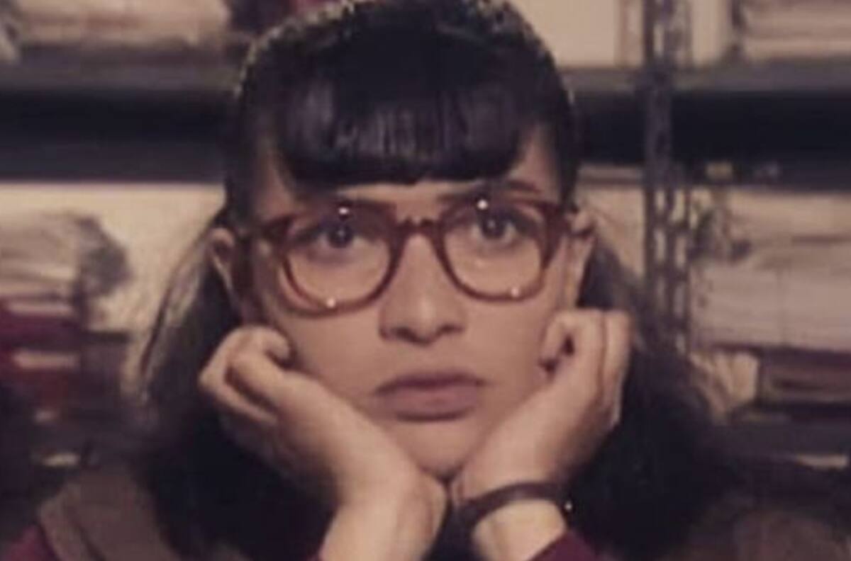 Test Visual: Encuentra las diferencias entre estas dos imágenes de "Betty, la fea"