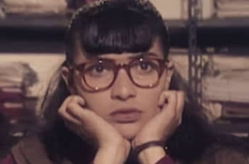 Test Visual: Encuentra las diferencias entre estas dos imágenes de "Betty, la fea"