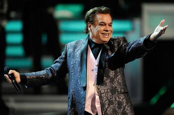 Ex manager de Juan Gabriel asegura que está vivo y que comerán Rosca de Reyes juntos