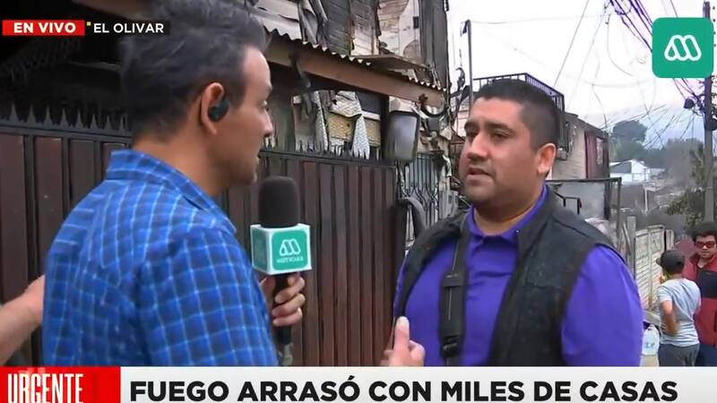 Gonzalo Ramírez en diálogo con el Carabinero afectado. Créditos: Pantallazo Mega