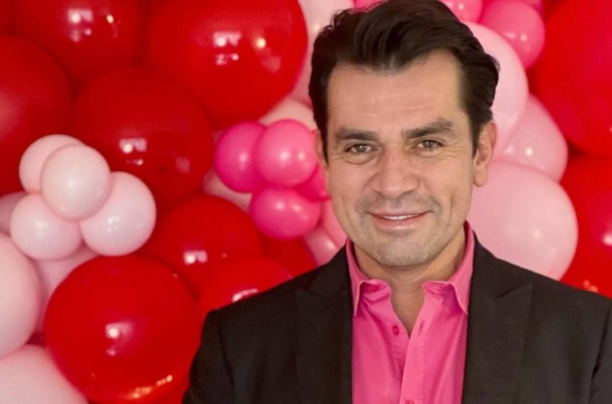 Jorge Salinas posó divertido con su hija en sus vacaciones en parque acuático