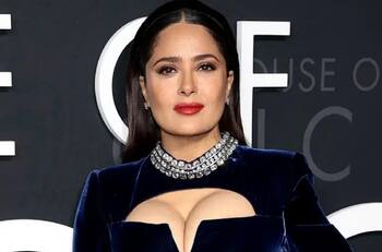 Salma Hayek es criticada por felicitar a Will Smith por su premio Oscar