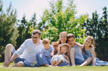 Constelaciones Familiares: ¿Cómo es ser el hermano mayor, del medio o menor y de qué manera influye?