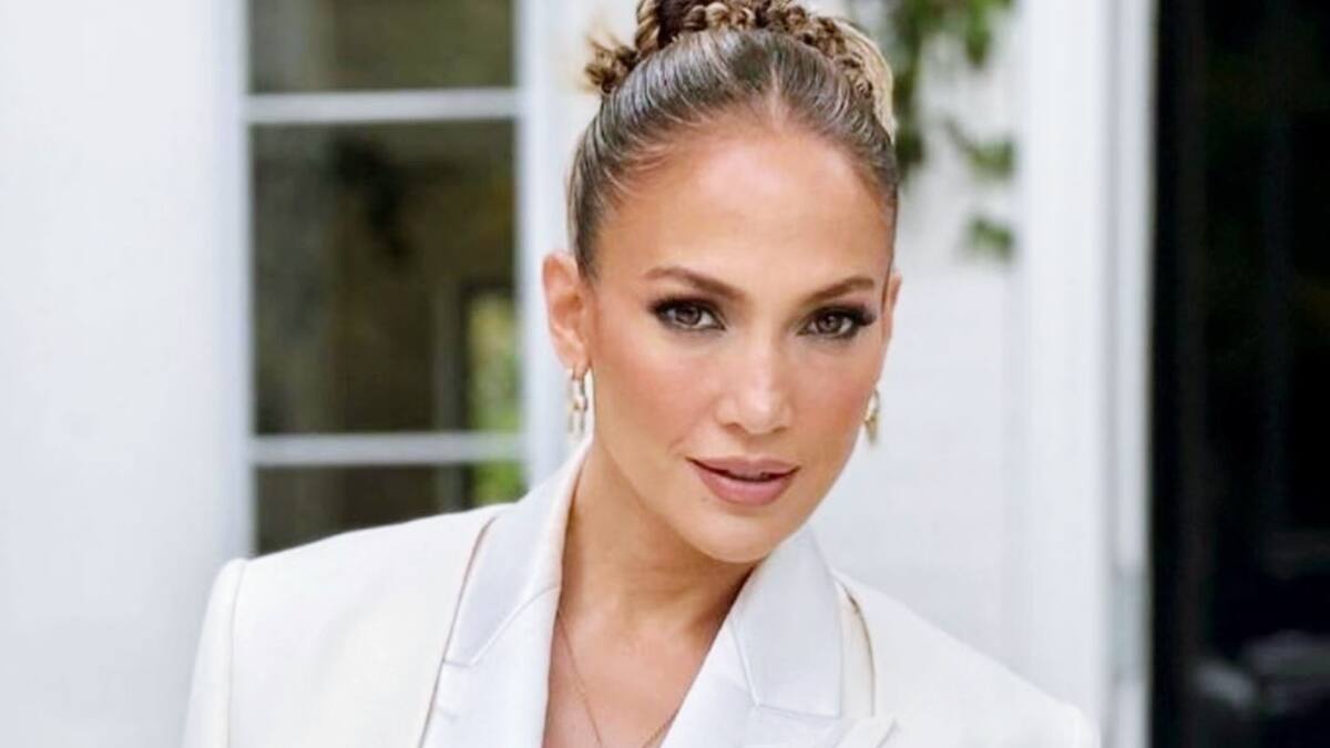 Jennifer Lopez marca tendencia con su nuevo estilo de uñas para el otoño