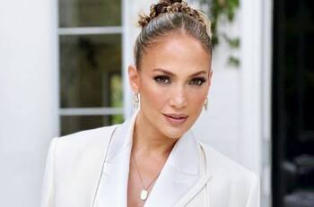 Jennifer Lopez marca tendencia con su nuevo estilo de uñas para el otoño