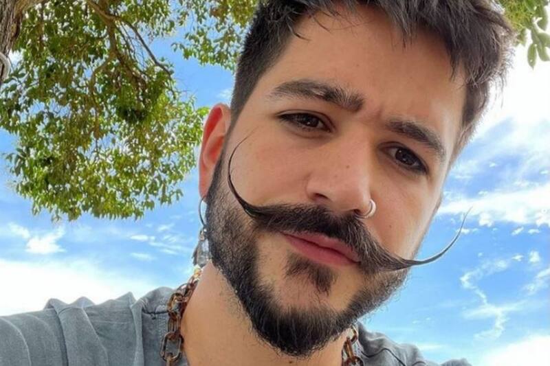 Camilo El cantante colombiano anunció que está libre de covid-19 y podrá seguir con su gira "De adentro pa' afuera" - Créditos: Instagram @camilo