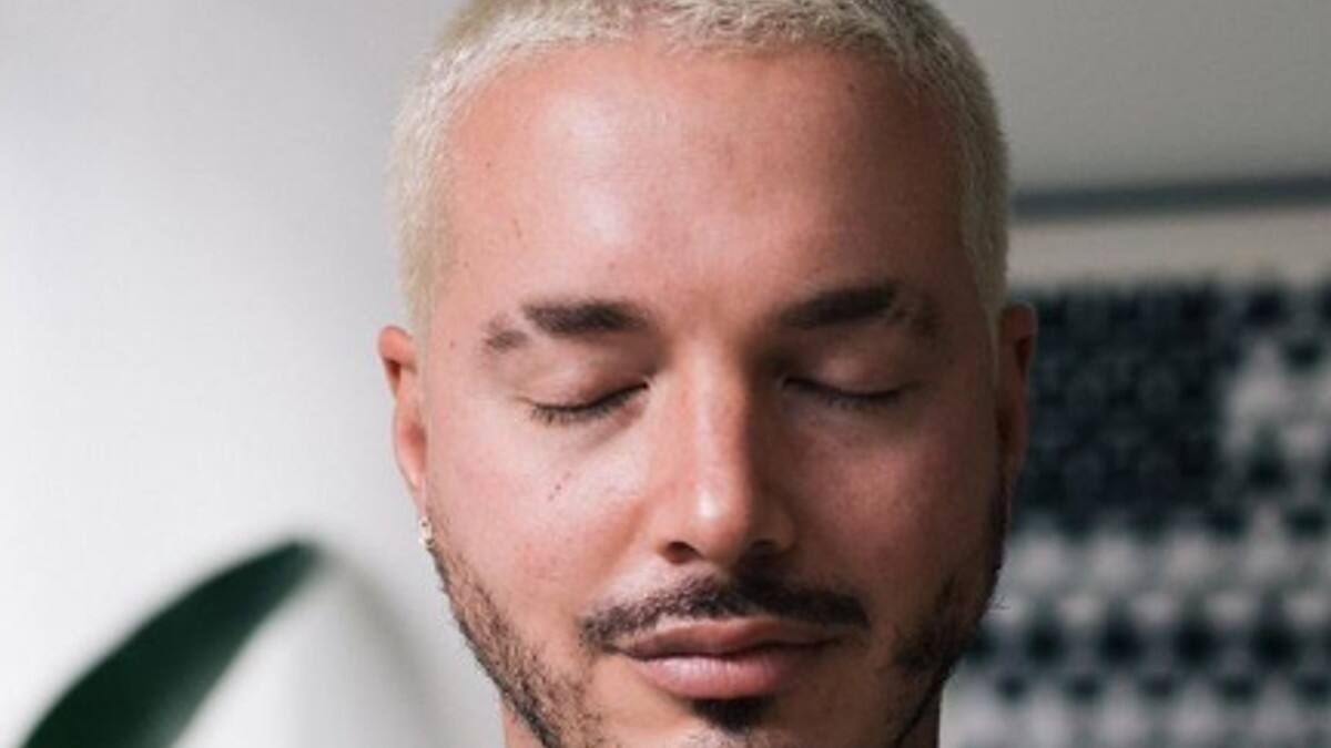 No se quedó callado: J Balvin respondió a Residente con su propia marca de hot dogs